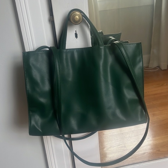 TELFAR medium dark olive bag - Celebrity Favorite! Rare color - Picture 5 of 6